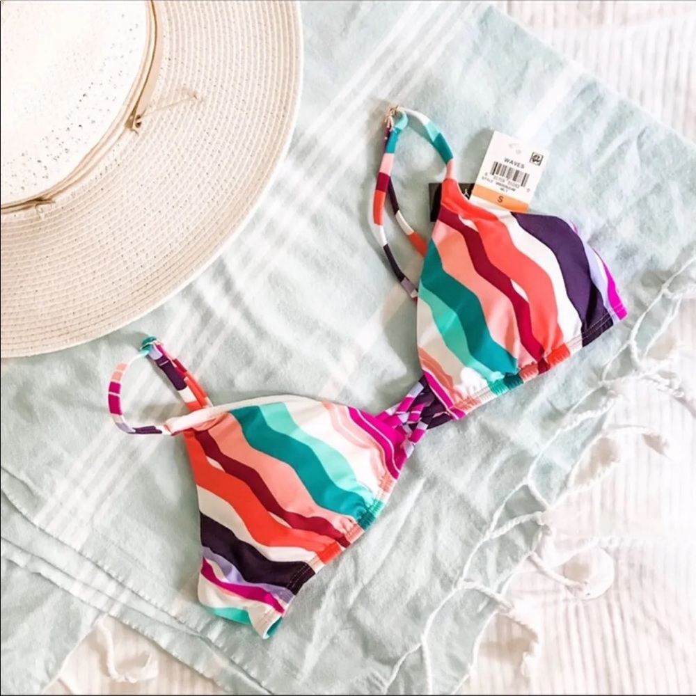 NWT Macy’s Rainbow Color Striped Swim Bikini Top. Adjustable Straps, Size Small